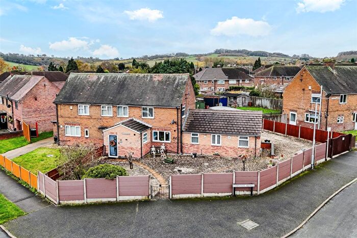 3 Bedroom Semi Detached House For Sale In Ramsdale Avenue, Calverton, Nottinghamshire, NG14