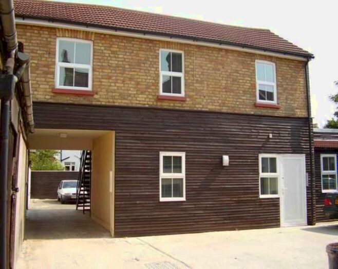 Office Commercial To Rent In St Helens Road, Westcliff On Sea, SS0