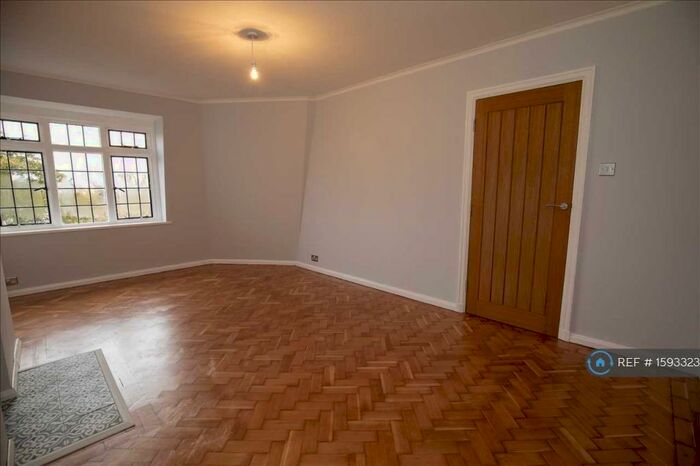2 Bedroom Flat To Rent In Park Hill Court, Croydon, CR0
