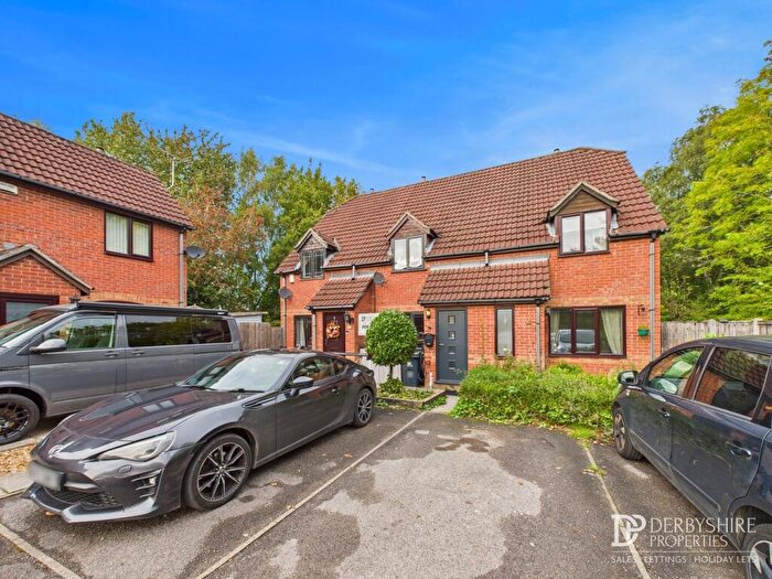 3 Bedroom Town House For Sale In Bramble Way, Belper, DE56