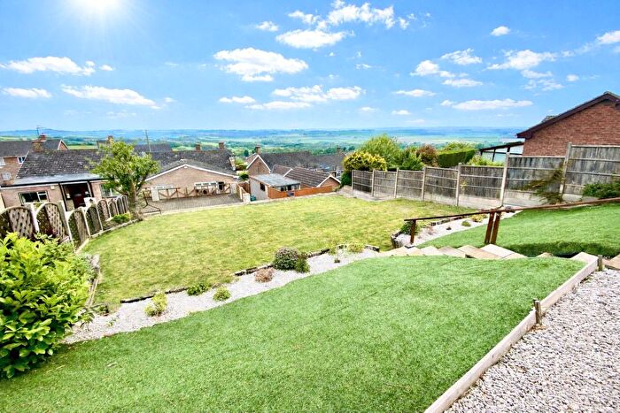 3 Bedroom Bungalow For Sale In Highfield Road, Bolsover, Chesterfield, Derbyshire, S44