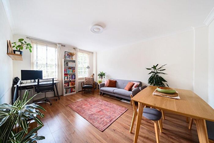 1 Bedroom Flat For Sale In Eton College Road, London, NW3