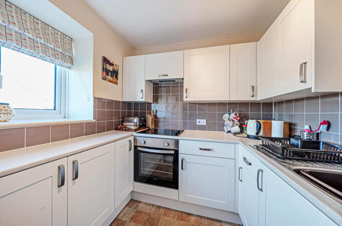 1 Bedroom Retirement Property For Sale In Thornton End, Holybourne, Alton, Hampshire, GU34
