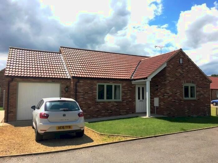 2 Bedroom Bungalow To Rent In Wendals Close, Walpole St. Peter, Wisbech, PE14