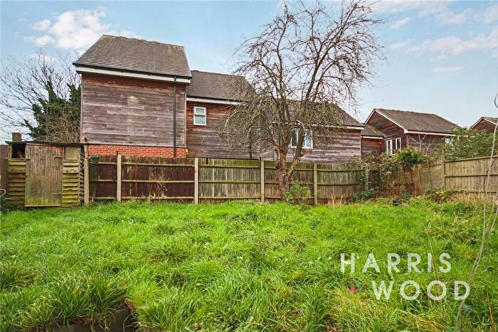 3 Bedroom End Of Terrace House For Sale In Rowney Gardens, Dagenham, RM9