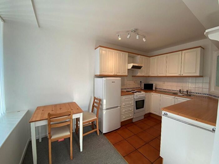 2 Bedroom Flat To Rent In Phoenix House, Hull, HU1