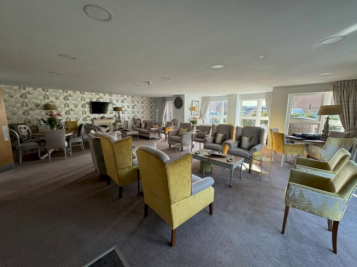 1 Bedroom Flat To Rent In Goldwyn House, Studio Way, Borehamwood, WD6