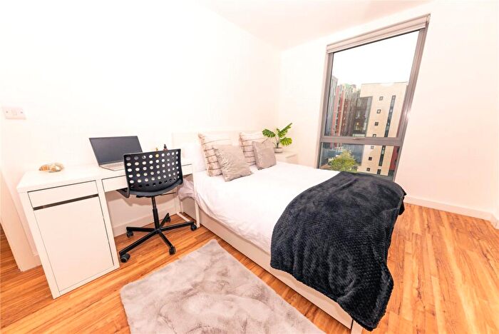 2 Bedroom Flat To Rent In The Terrace, Plaza Boulevard, Liverpool, L8