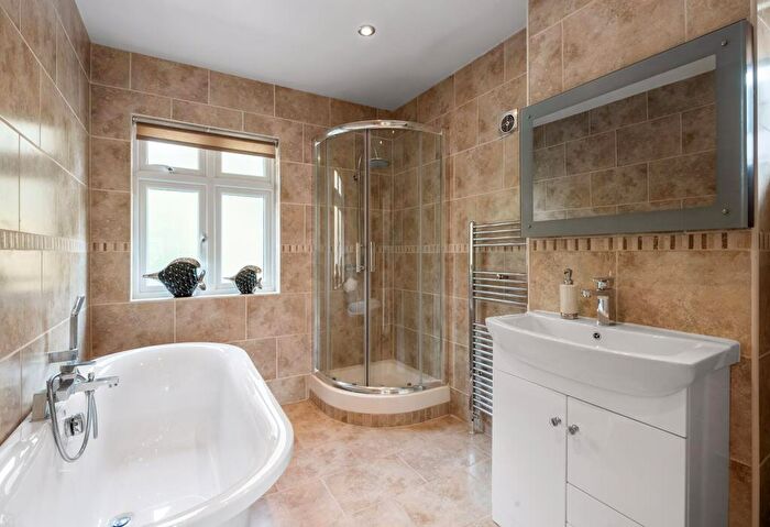 4 Bedroom Detached House For Sale In Athole Gardens, Enfield, Greater London, EN1