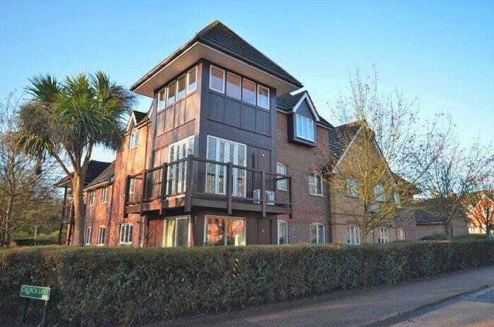 2 Bedroom Flat To Rent In Yachtsman Close, Bursledon, Southampton, SO31