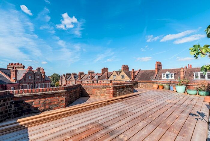 3 Bedroom Flat To Rent In Lydhurst Avenue, London, SW2