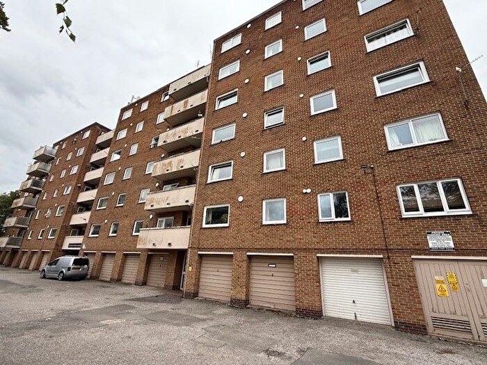 2 Bedroom Property To Rent In Norbury Close, Derby, DE22