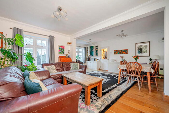 4 Bedroom Detached House For Sale In Rare Large Detached Home | Remote Workspaces | Short Walk To School | Near Station, ME8