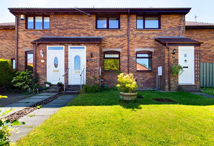 2 Bedroom Terraced House To Rent In Berwick Place, East Kilbride, G74