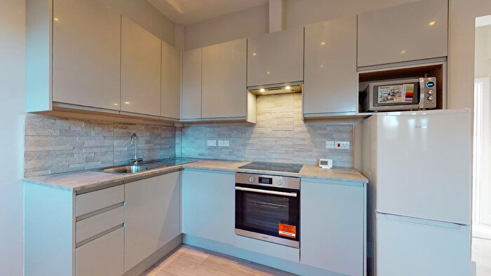 1 Bedroom Flat To Rent In The Beeches, Boston Road, London, W7