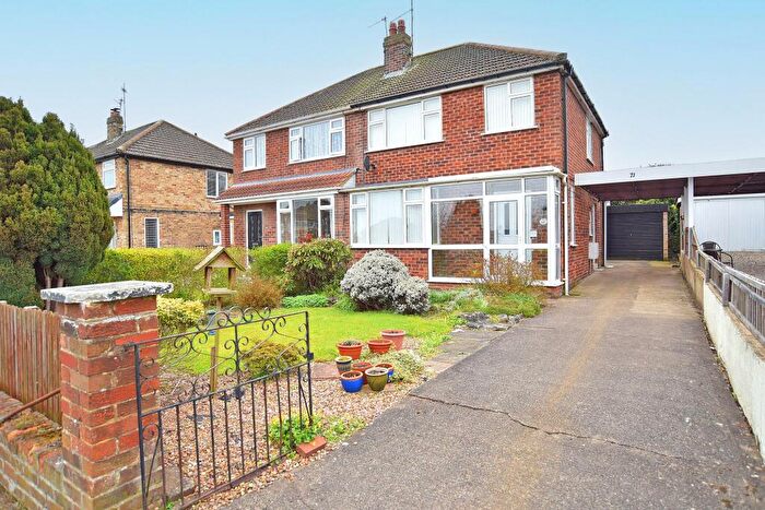 3 Bedroom Semi Detached House For Sale In Wedderburn Avenue, Harrogate, HG2