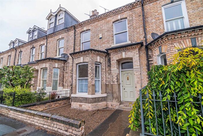 8 Bedroom Terraced House For Sale In Scarcroft Road, York, YO23