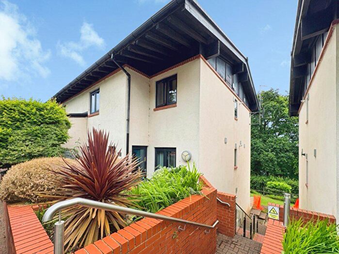 2 Bedroom Flat To Rent In Woodridge, Bridgend, CF31