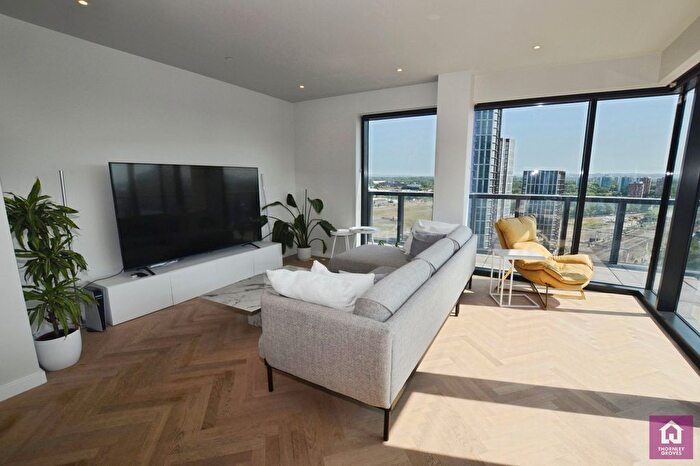 3 Bedroom Flat To Rent In The Stile, Aspin Lane, Manchester, M4