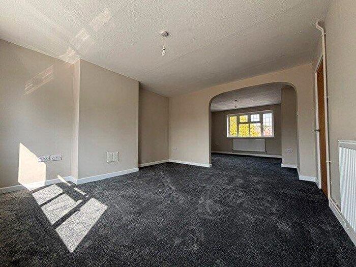 3 Bedroom Apartment To Rent In Anjou Crescent, Fareham, Hampshire, PO15