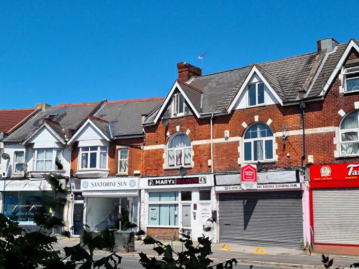 Flat To Rent In Romsey Road, Southampton, SO16