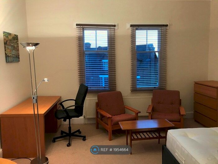 Studio To Rent In Queens Road, Leicester, LE2