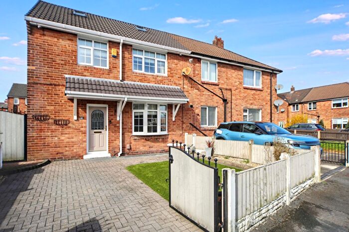 3 Bedroom End Terrace House For Sale In Beverley Road, Wigan, WN5