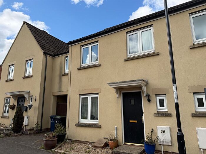 3 Bedroom Property For Sale In Chaffinch Chase, Gillingham, SP8