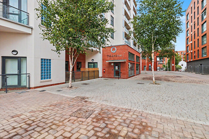2 Bedroom Flat For Sale In The Junction, Grays Place, Slough, Berkshire, SL2