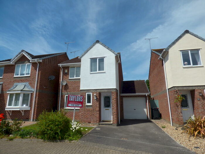 3 Bedroom House To Rent In Shaw, SN5