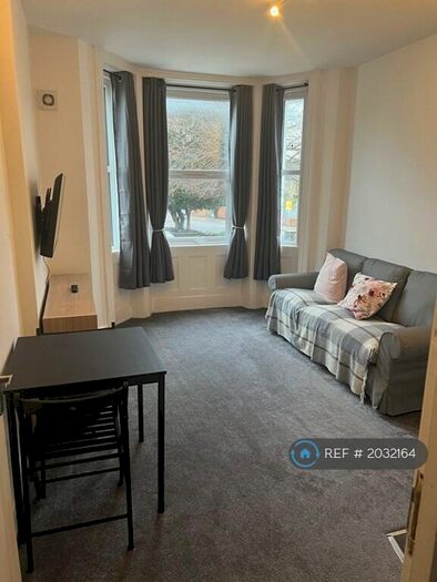 1 Bedroom Flat To Rent In West Hill Road, Bournemouth, BH2