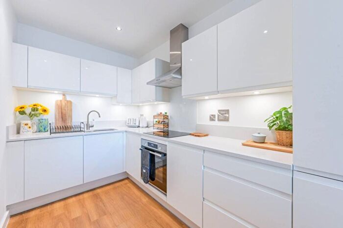 1 Bedroom Flat For Sale In Hamme Building, Royal Docks, London, E16