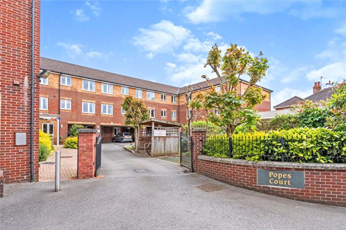 1 Bedroom Flat For Sale In Popes Lane, Totton, Southampton, Hampshire, SO40