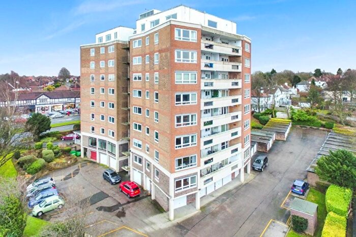 Studio To Rent In Sandmoor Court, Leeds, West Yorkshire, Uk, LS17