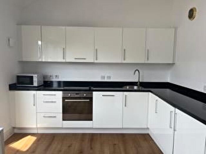 1 Bedroom Flat To Rent In Apartment, Town Hall, Bexley Square, Salford, Manchester, M3