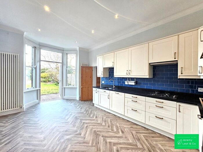 5 Bedroom Semi-Detached House To Rent In Durham Road, East Finchley, London, N2