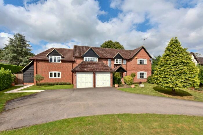 5 Bedroom Detached House To Rent In Three Gables Lane, Streatley, Reading RG8