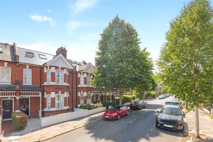 Studio To Rent In Valetta Road, London, W3