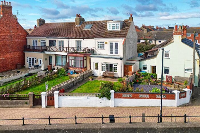 2 Bedroom End Of Terrace House For Sale In The Promenade, Withernsea, HU19