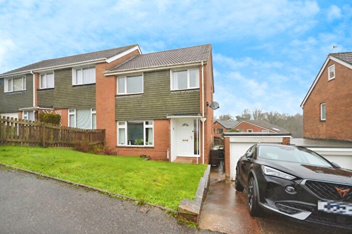 3 Bedroom Semi Detached House For Sale In Peterborough Road, Exeter, Devon, EX4