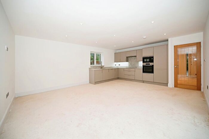 3 Bedroom Detached Bungalow For Sale In Edmondson Close, Dunchurch, Rugby, CV22