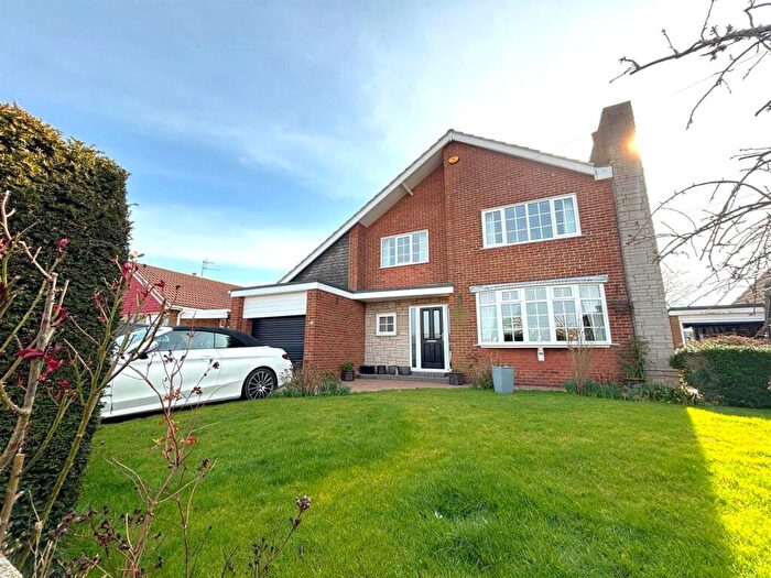 4 Bedroom Detached House For Sale In Shardlow Road, Hornsea, HU18
