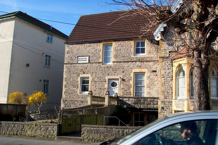 2 Bedroom Flat To Rent In Victoria Quadrant, Wesotn-Super-Mare, BS23