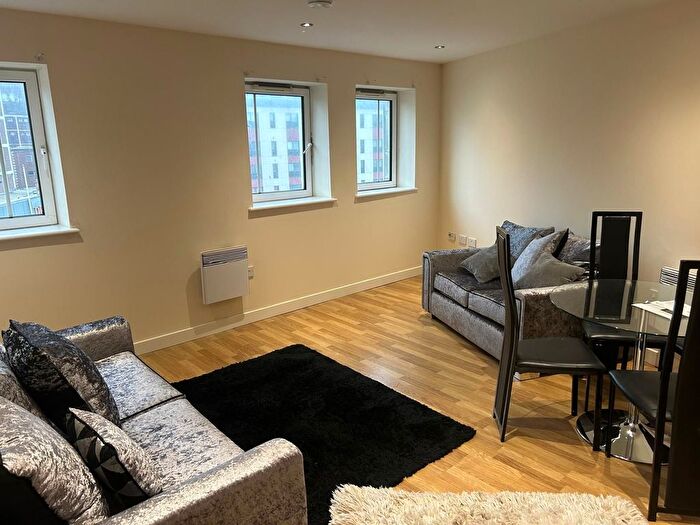 2 Bedroom Flat To Rent In Apartment, Pearl House, Princess Way, Swansea, SA1