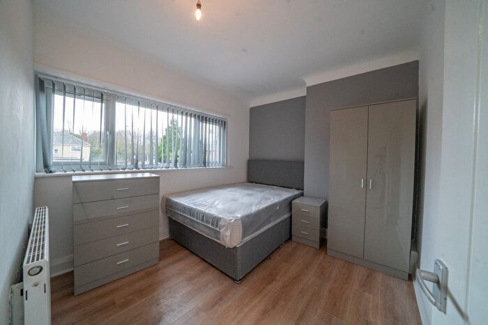 3 Bedroom Terraced House To Rent In Whitehart Close, Liverpool, L4