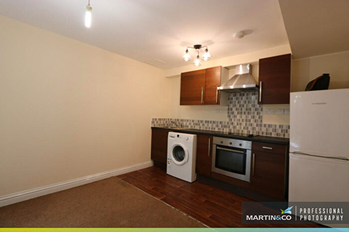 1 Bedroom Detached House To Rent In Commercial Road, Pill, NP20