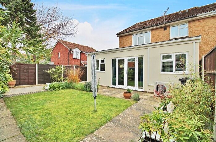 1 Bedroom Flat To Rent In Osprey Gardens, Lee-on-the-Solent, PO13