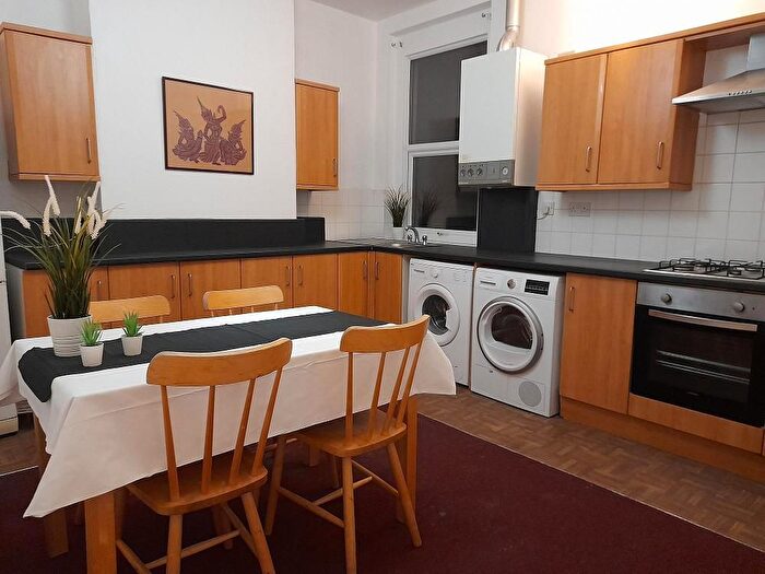 4 Bedroom Maisonette To Rent In Gloucester Road, Bristol, BS7