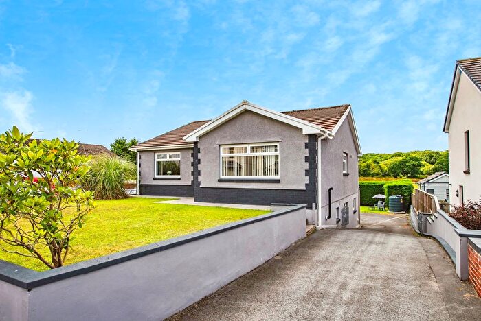 4 Bedroom Bungalow For Sale In Drefach, Llanelli, Carmarthenshire, SA14