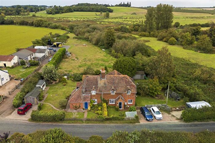 4 Bedroom Semi-Detached House For Sale In Dambridge Farm Cottages, Staple Road, Wingham, CT3